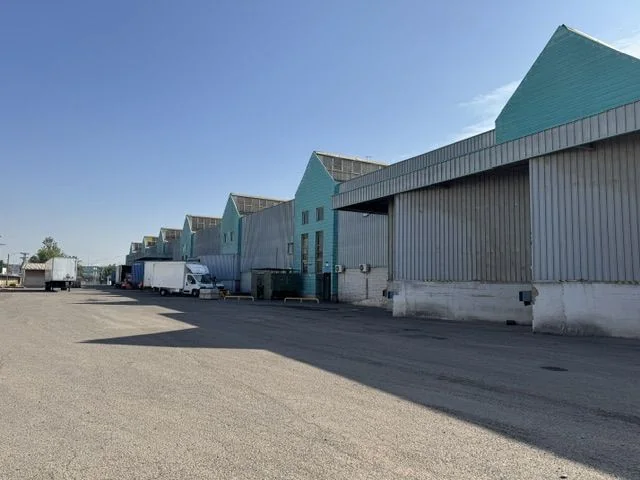 Exterior de un centro de distribución