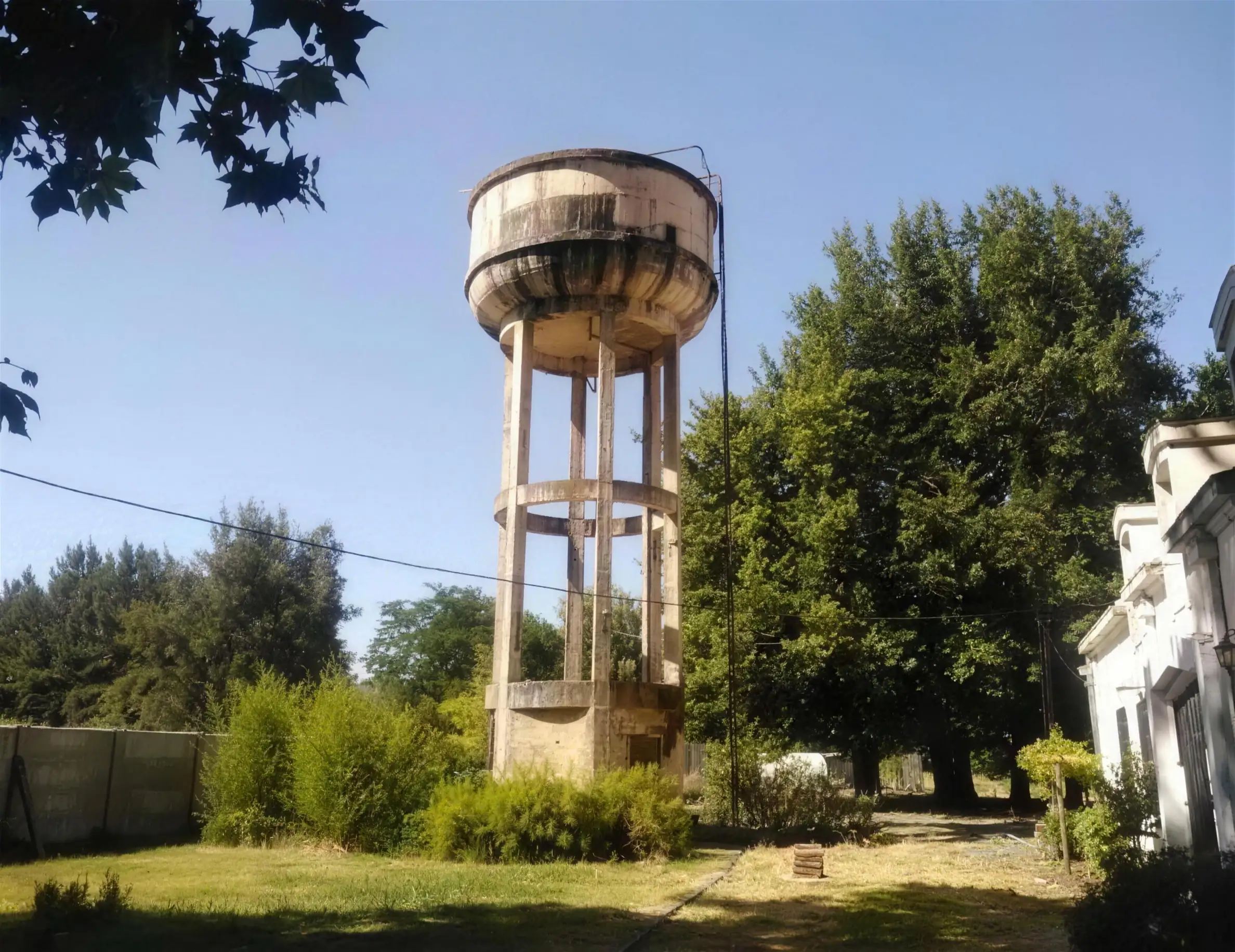 DEMOLICIONES DE COPAS DE AGUA